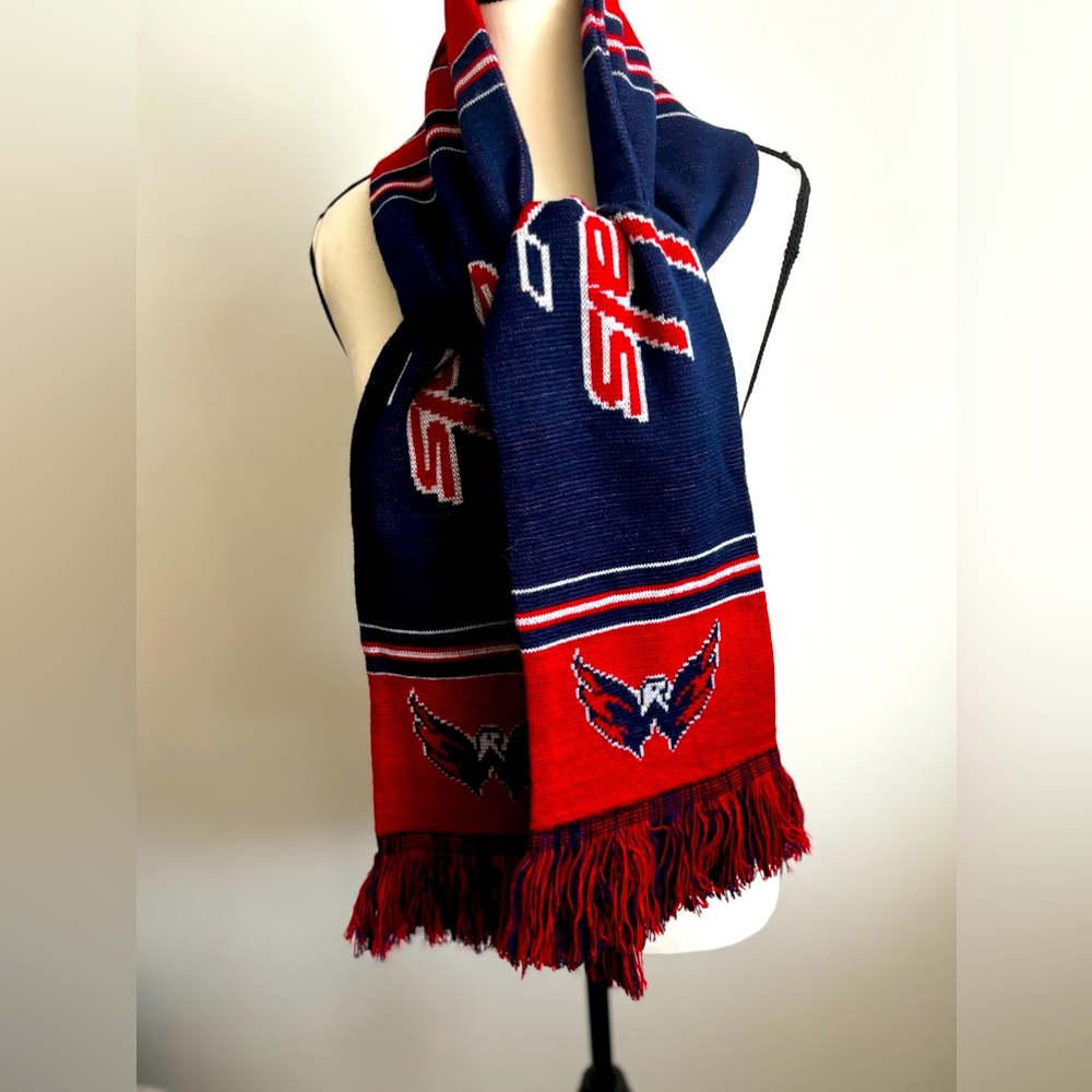 VTG WASHINGTON CARDINALS HOCKEY BLUE RED SCARF  50” ACRYLIC